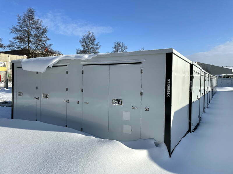 La Z-Box contre des heures de neige tombante et dérivante